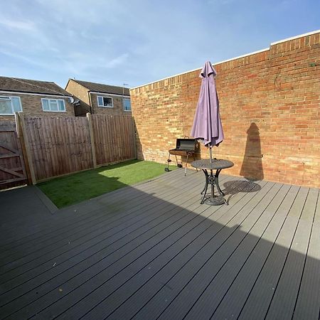 The Bay Apartment Edgware ภายนอก รูปภาพ